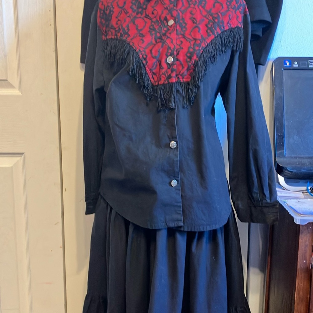 2 piece blouse and skirt western style
